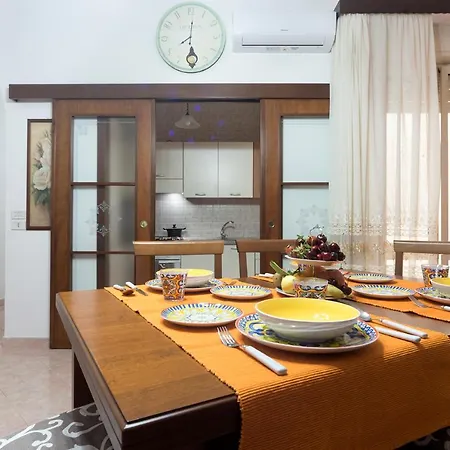 Nina - Selfcheck-in * Canicattini Bagni