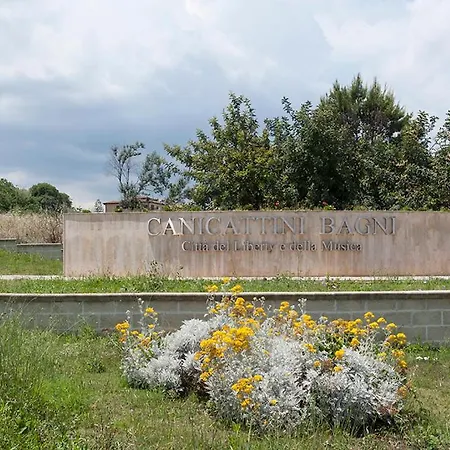 Nina - Selfcheck-in Canicattini Bagni