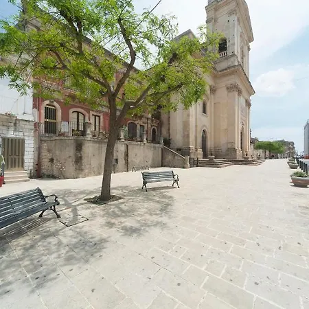 Nina - Selfcheck-in Lägenhet