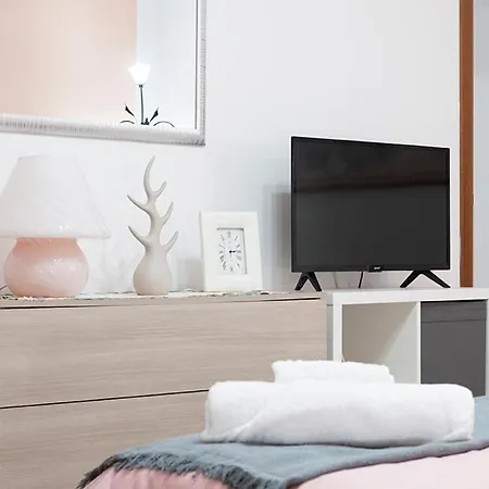 Nina - Selfcheck-in *