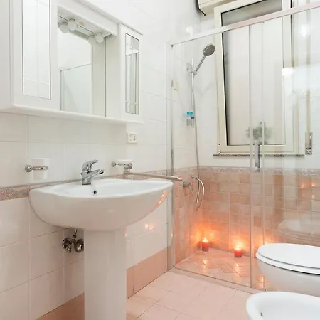 Nina - Selfcheck-in Lägenhet Canicattini Bagni